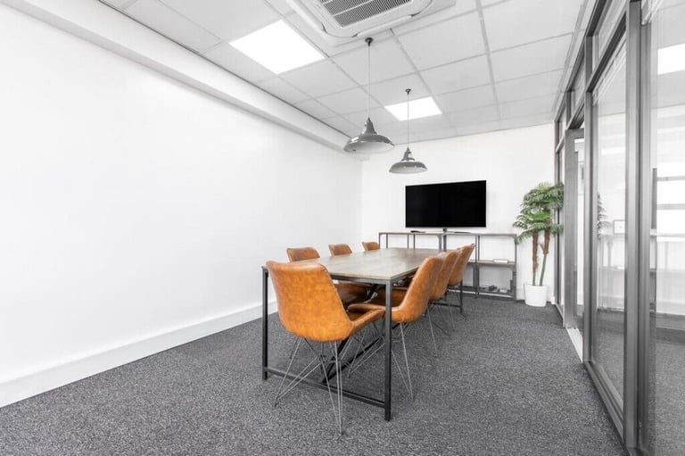 Southampton - SO14 5FE, Modern furnished Co-working office space at Andersons Road