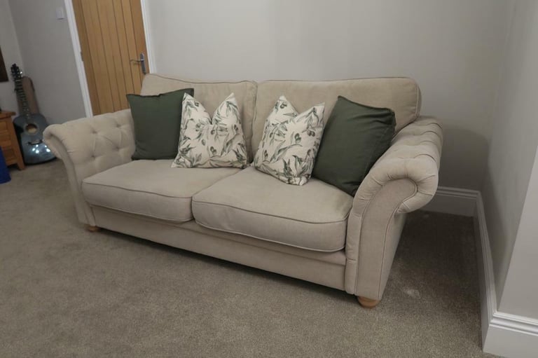 Sofaworks Ellen 3 Seater Soft In Excellent Condition