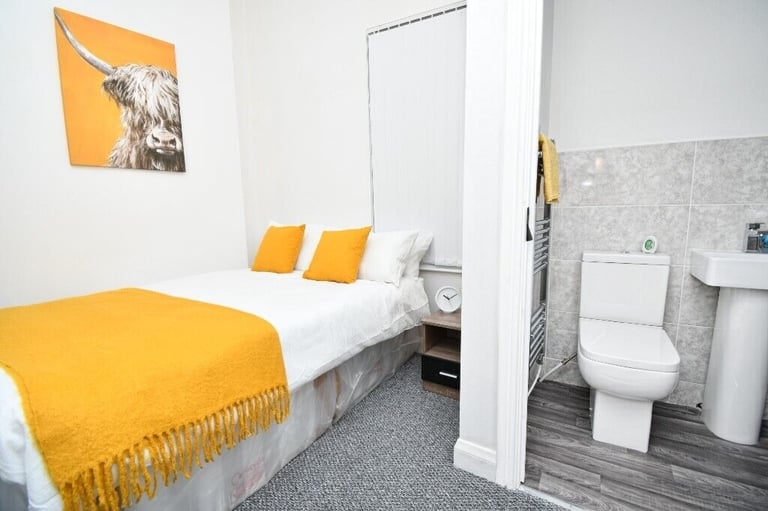 6 Bed 6 Bath HMO Preston City Centre Fully Refurbed High Spec Throughout Returns In Excess of 45% PA
