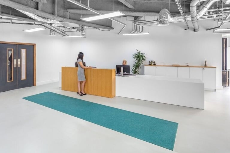 Glasgow - G2 4JR, Modern furnished Co-working office space at Spaces Charing Cross