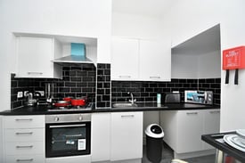 ***LUXURY HOUSE SHARE, ready now, ALL BILLS AND WI-FI INCLUDED, viewings available!!***