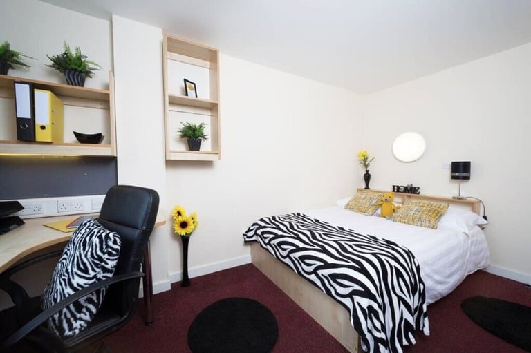 STUDENT ROOMS TO RENT IN SHEFFIELD. STANDARD EN-SUITE WITH DINING ROOM, COMMUNAL AREA AND WIFI 