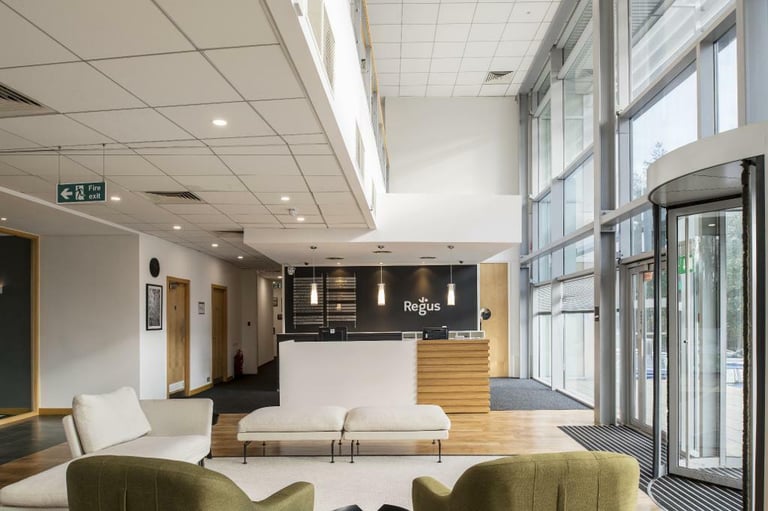 Mlton Keynes - MK10 9RG, Professional office space for 15 people at Atterbury Lakes
