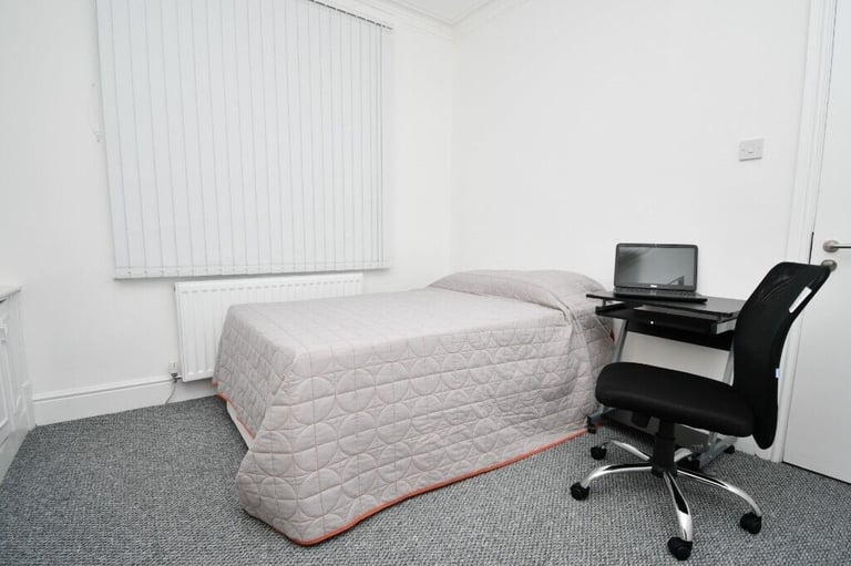 4 BED HMO BURNLEY FOR SALE ** ONLY £15,000 CASH ** REQUIRED