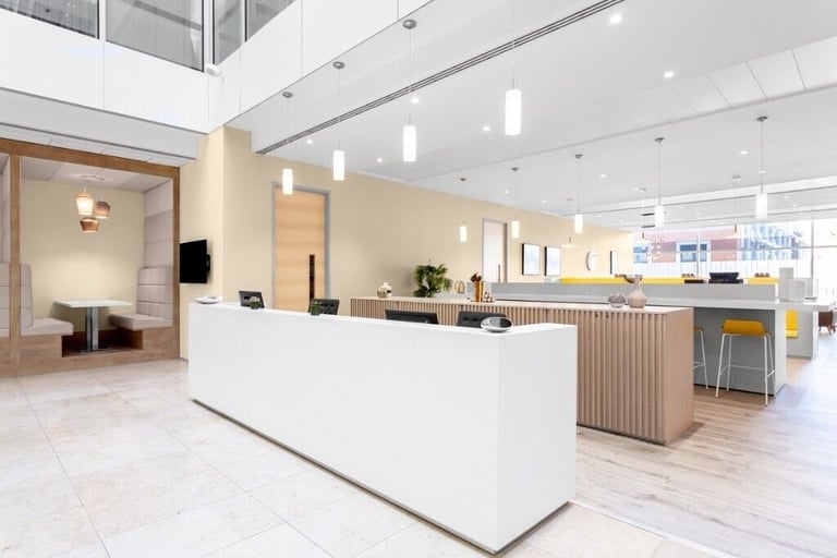 Reading - RG1 3EU, 2 Desk serviced office to rent at Davidson House