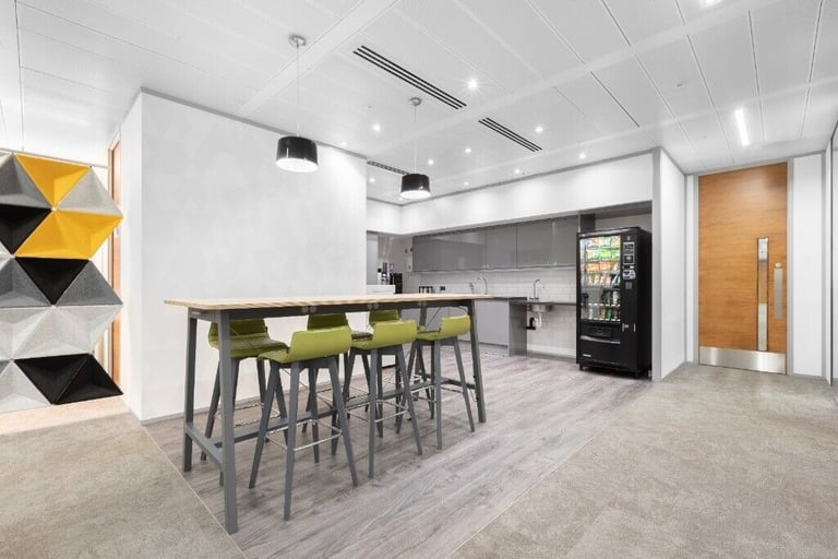London - SE1 2RE, Serviced office to rent for 4 desk at 3 More London Riverside