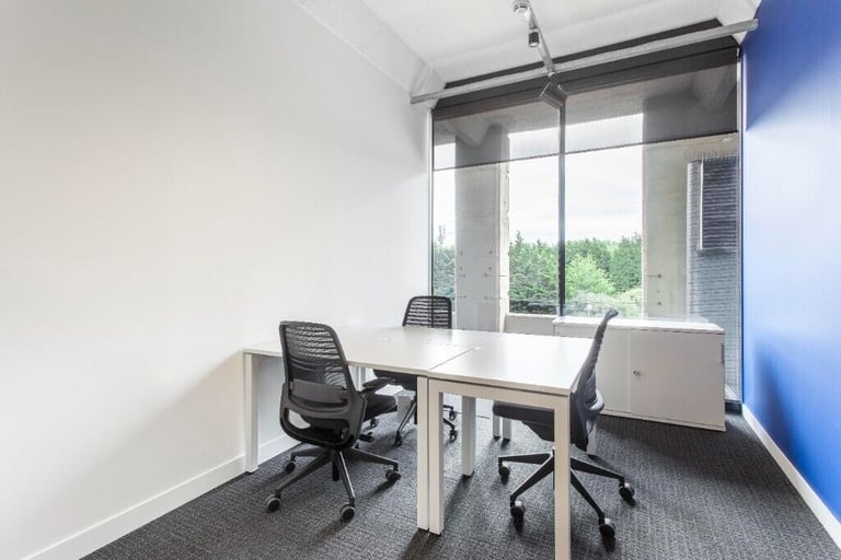 Birmingham - B24 9FE, 1 Work station private office to rent at Fort Dunlop 