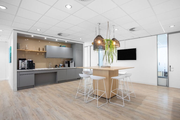 London - EN3 7GD, Unlimited office access in Regus Enfield Innova Park