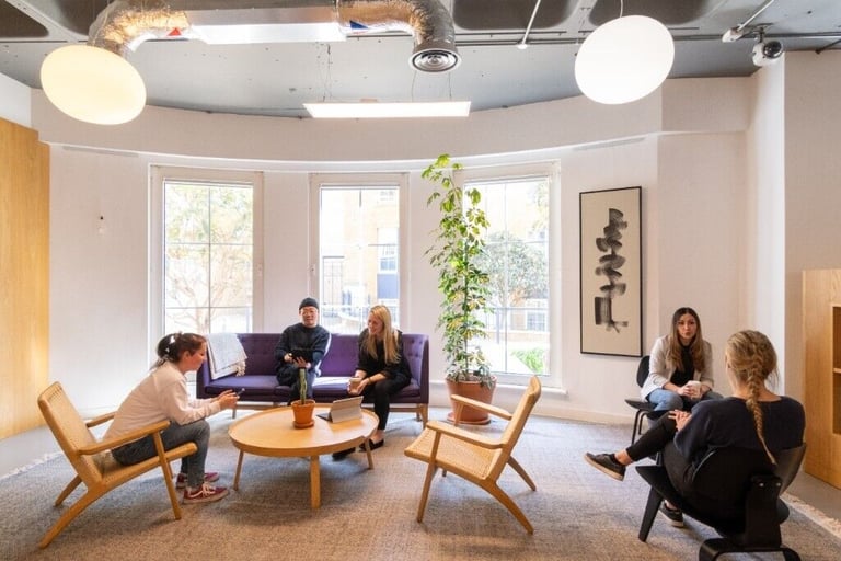 Brighton - BN1 4DU, Book a reserved coworking spot in Spaces Trafalgar Place