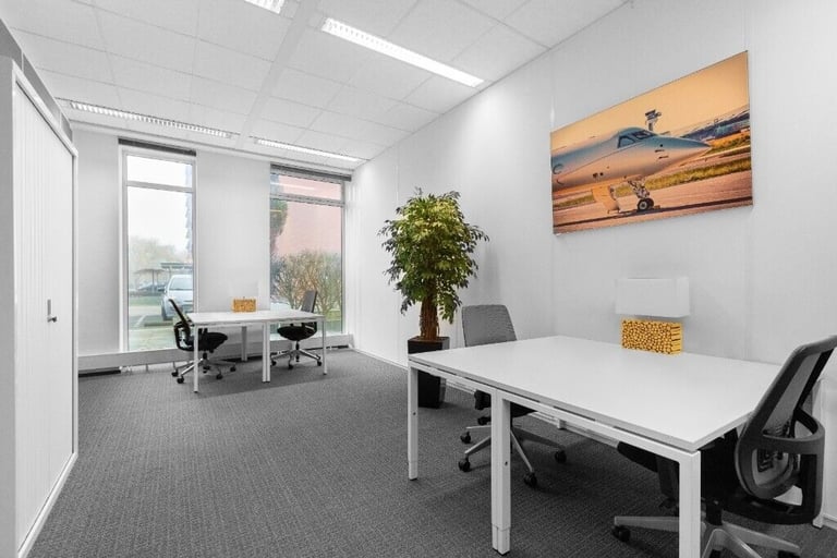 Birmingham - B15 1TR, 3 Work station private office to rent Apex House 