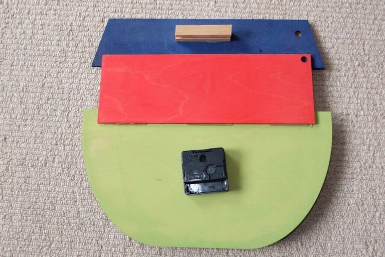 Little Timbers Noah's Ark Handmade Wooden Wall Clock - Mint condition