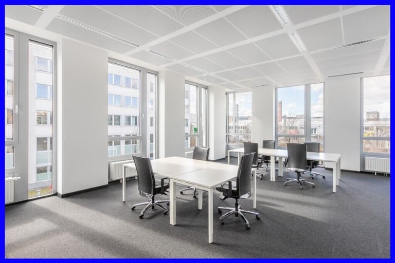 London - W1T 4TQ, Open plan office space for 15 people at Tottenham Court Road