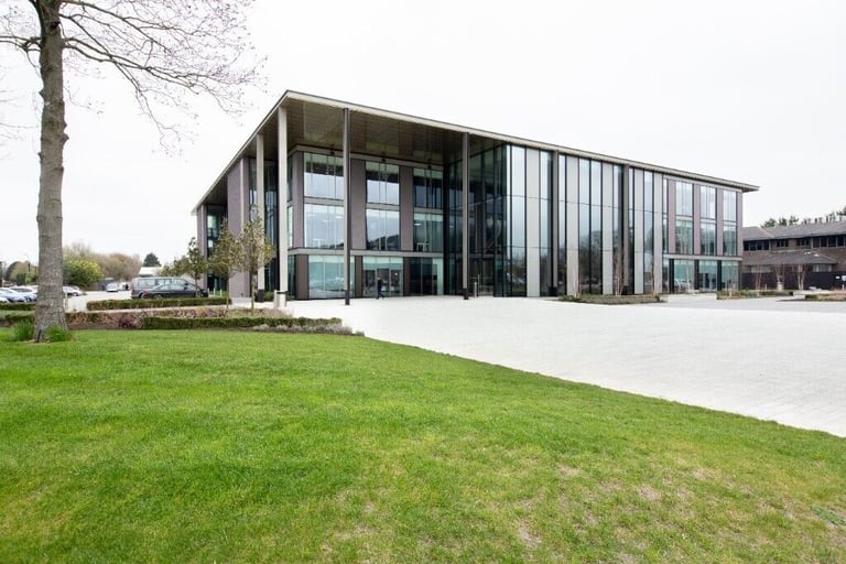 Watford - WD18 8YA, 5 Desk private office available at Croxley