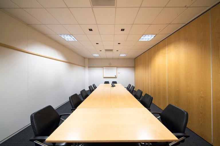 Slough - SL1 4DX, 4 Desk private office available at 268 Bath Road