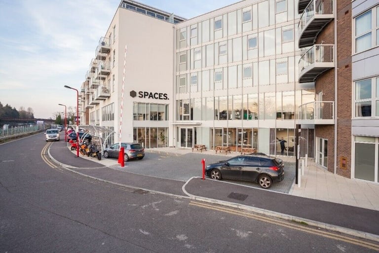Guildford - GU1 4AR, Your private office 2 desk to rent at Spaces Station View