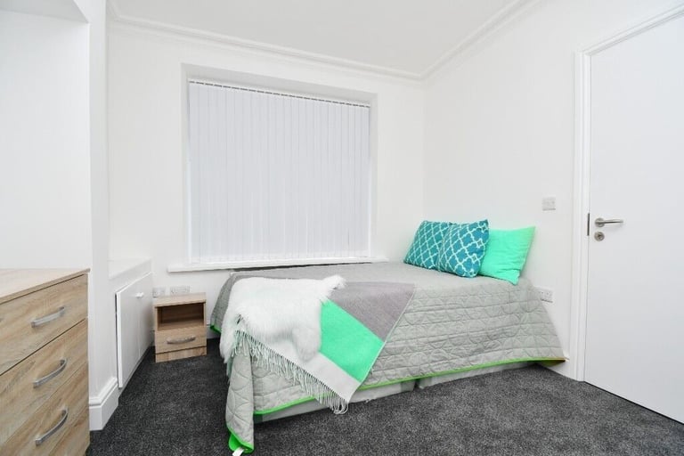 Superb 4 bed HMO in Stoke Immaculate Throughout Perfect For Students Net Returns 16.18% PA