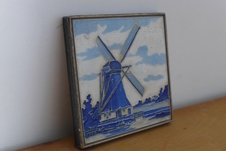 COLLECTOR’S ITEM: VINTAGE 1940s WESTRAVEN UTRECHT CLOISONNE/CERAMIC/PORCELAIN WALL TILE from Holland