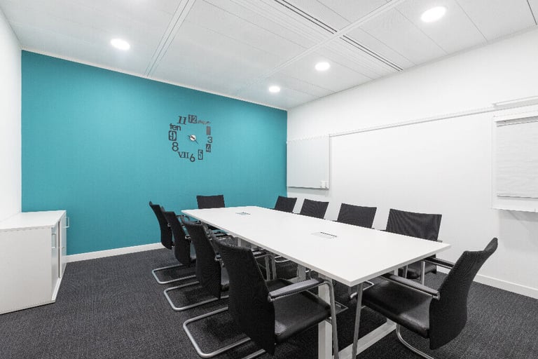 Hemel Hempstead - HP2 4TZ, All-inclusive access to coworking space in Regus Breakspear Park
