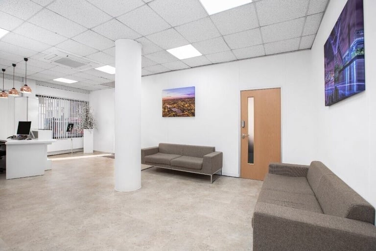 London - SE1 1LB, Private office with up to 15 desks available at Borough High Street