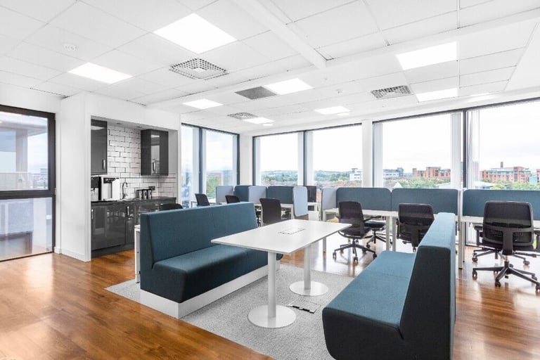 Belfast - BT2 8LA, Open plan office space for 15 people at Forsyth House 