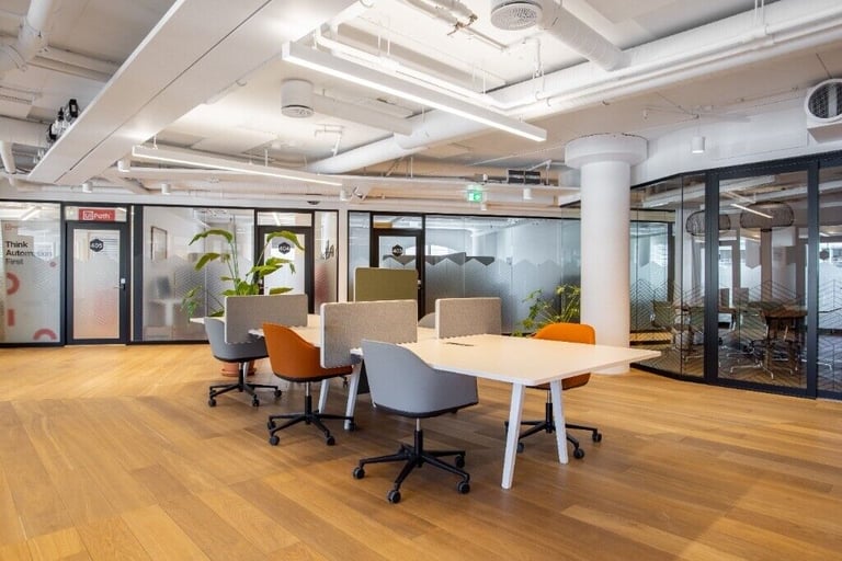 Aberdeen - AB10 1BL, Book a reserved coworking spot in Spaces Marischal Square