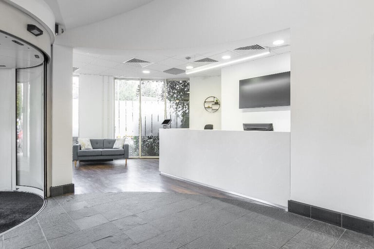 Staines - TW18 4AX, Join a collaborative coworking environment in Regus London Road