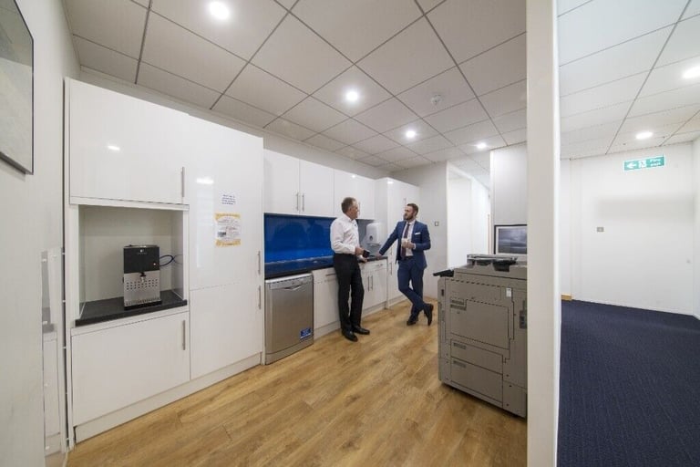 Mlton Keynes - MK10 9RG, 2ws serviced office to rent at Atterbury Lakes