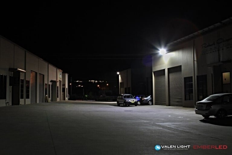 10W 20W 30W 50W 100W 150W LED Floodlight, Bright Cool White Light, With / Without PIR Motion Sensor