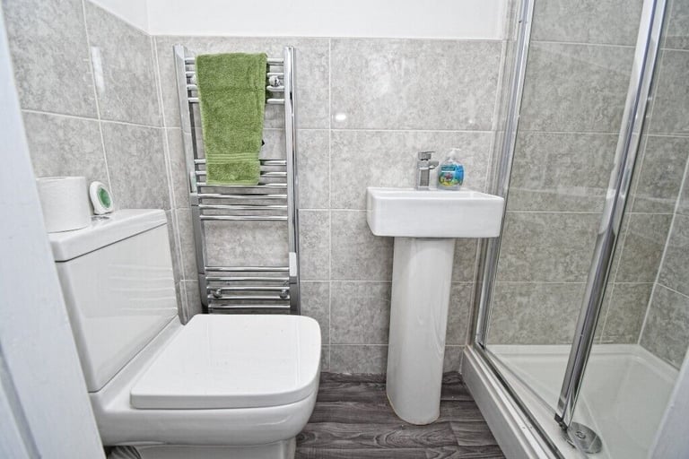 Huddersfield 4 Bed High Spec HMO For Sale Immaculate Throughout Returns in Excess of 30% PA