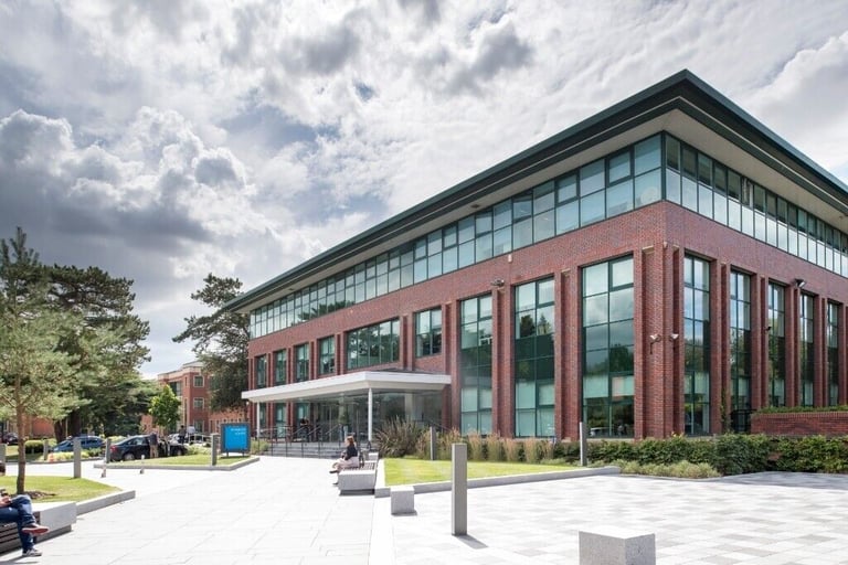 Manchester - M20 2YY, Open plan 2690 sqft serviced office to rent at Adamson House