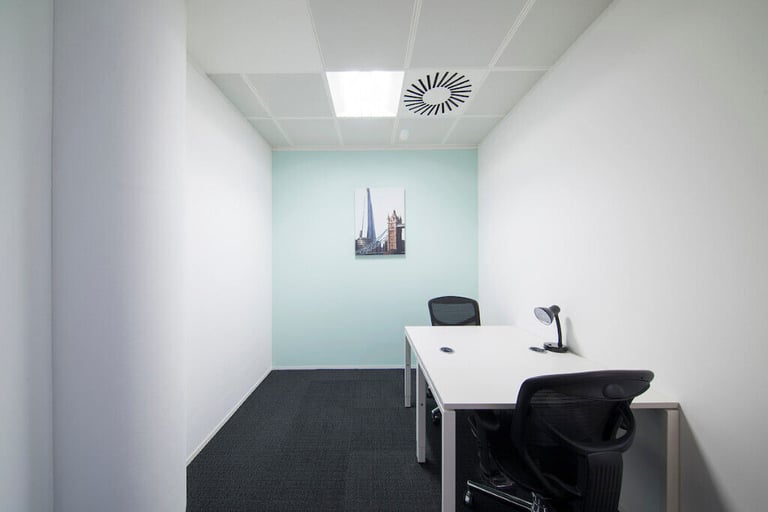 Maidenhead - SL6 1BU, Unlimited office access in Regus Station