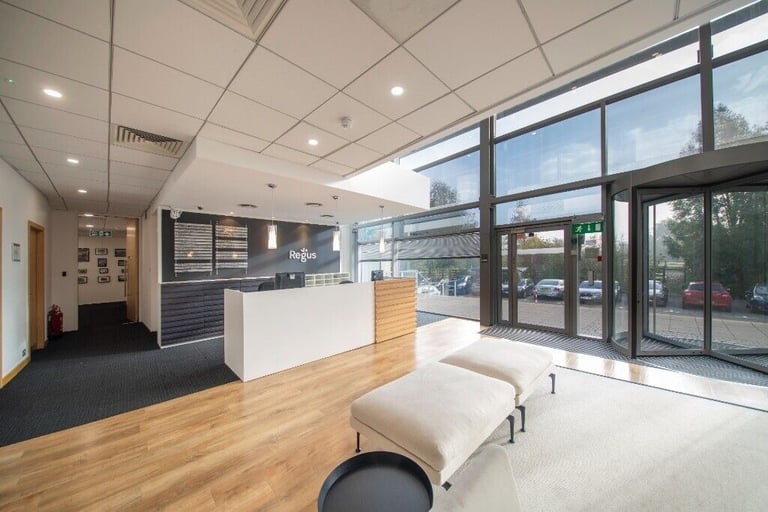 Milton Keynes - MK10 9RG, 1ws 430 sqft serviced office to rent at Atterbury Lakes 