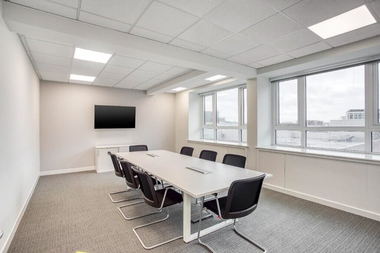Liverpool - L2 1TS,  2 Desk serviced office to rent at Merchants Court