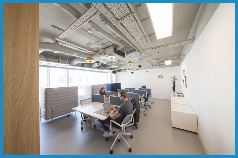 London - W1W 8HF, Find a dedicated desk and get down to business in Spaces Oxford Street