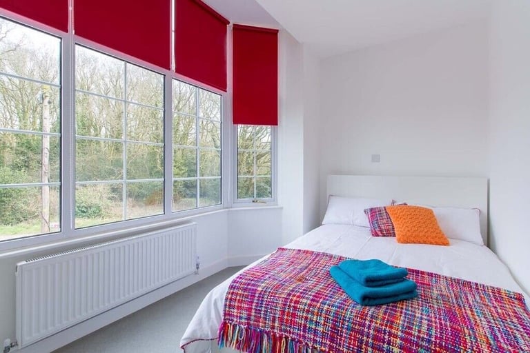 STUDENT ROOMS TO RENT IN COVENTRY. BRONZE SHARED WITH PRIVATE ROOM