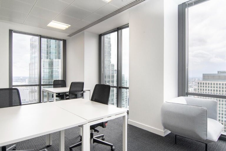 London – E14 5AA, Open plan office space for 10 people in Signature 37th Floor Canary Wharf