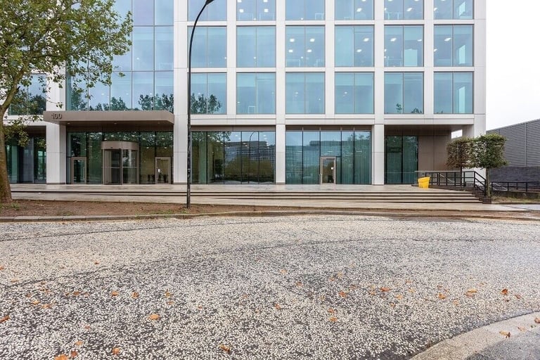 Milton Keynes - MK9 1FH, Modern Co-working space available at Spaces Avebury Boulevard