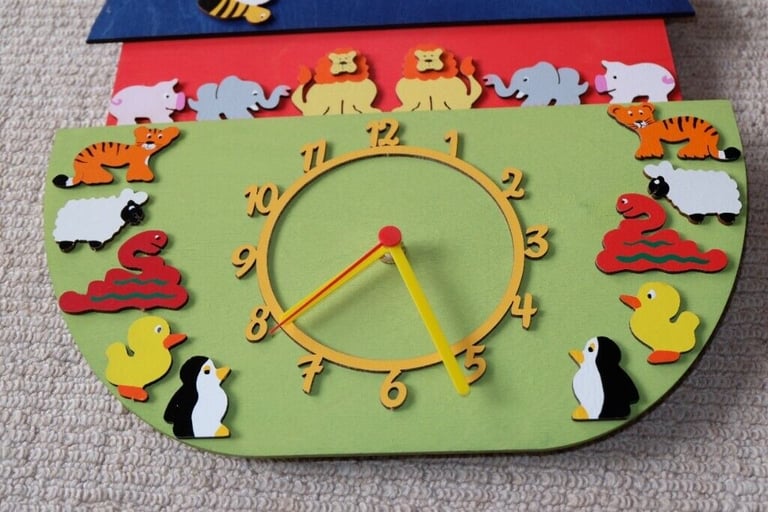 Little Timbers Noah's Ark Handmade Wooden Wall Clock - Mint condition