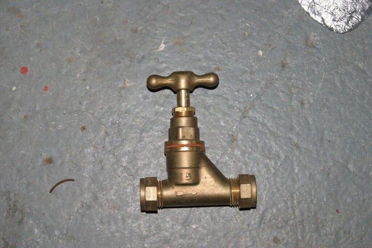 A large selection of plumbing spares ideal for the talented DIY plumber
