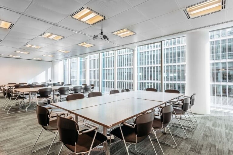 London - W2 6BD, 5 Desk serviced office to rent at Paddington Sheldon Square