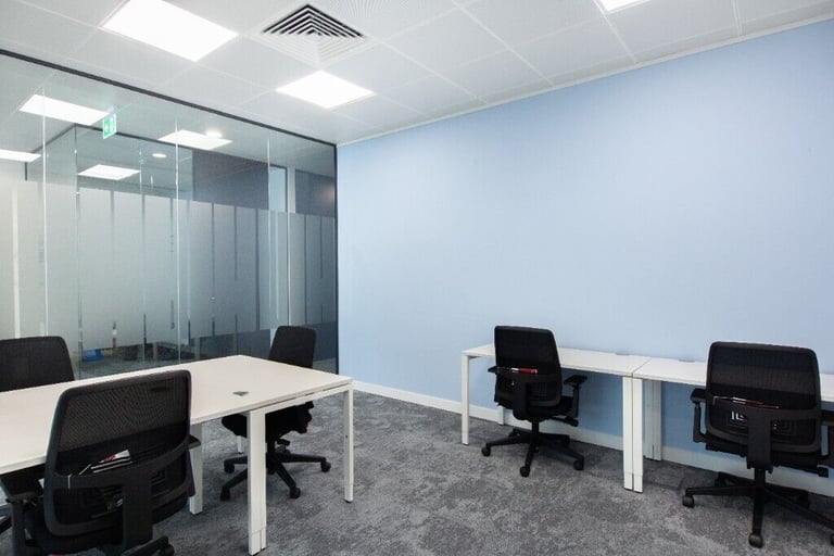 Watford - WD18 8YA, Open plan serviced office to rent at Croxley