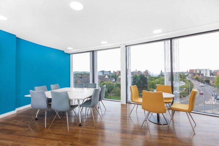 Belfast - BT2 8LA, Open plan office space for 15 people at Forsyth House 