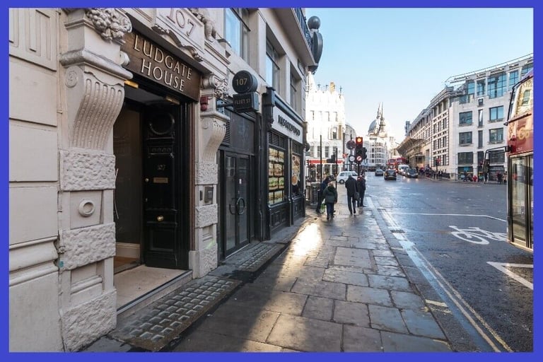 London - EC4A 2AB, 1 Work station private office to rent at 107-111 Fleet Street