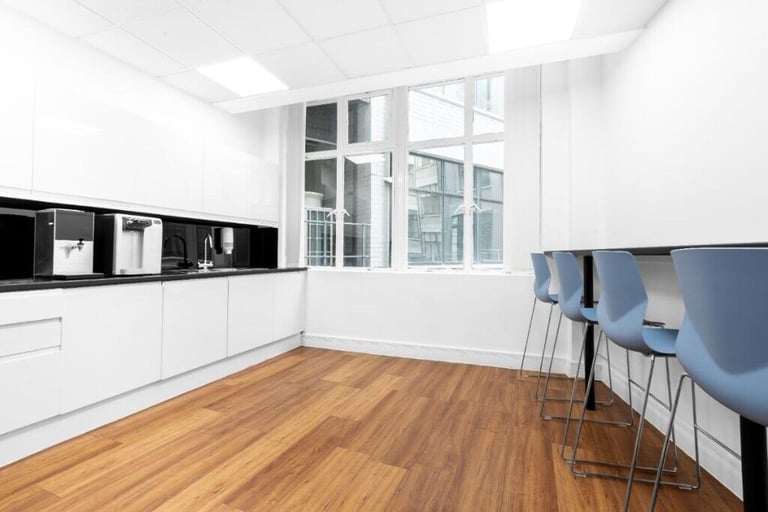 London - WC2N 4JF, 3 Desk private office available at Strand Charing Cross