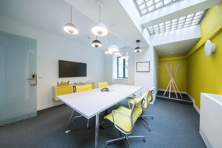 London - W1W 6XB, Your private office 4 desk to rent at Spaces Fitzrovia