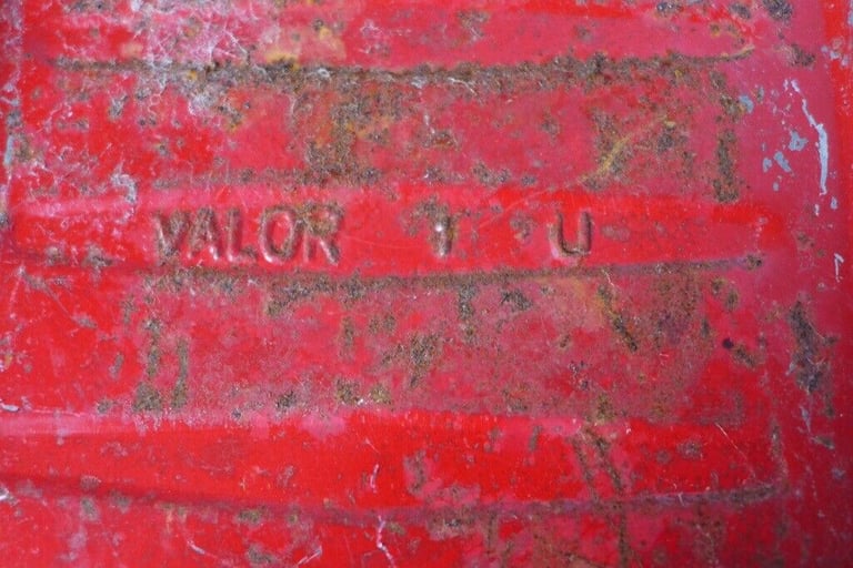 Collectable / Collectible Display: Vintage VALOR Petrol Can, empty.