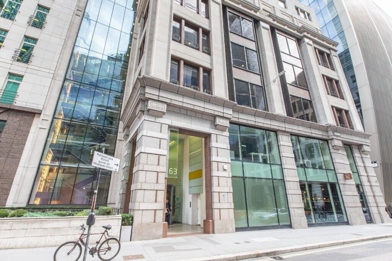 London - EC3A 8AA, Open plan office space for 15 people at Liverpool Street St Mary's Axe