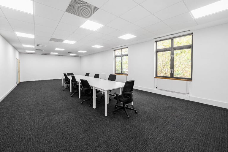 West Malling - ME19 4AE, Coworking space in Regus Kings Hill