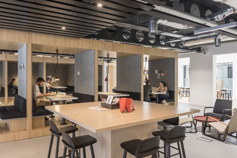 Edinburgh - EH3 9QA, Book a reserved coworking spot in Spaces Lochrin Square