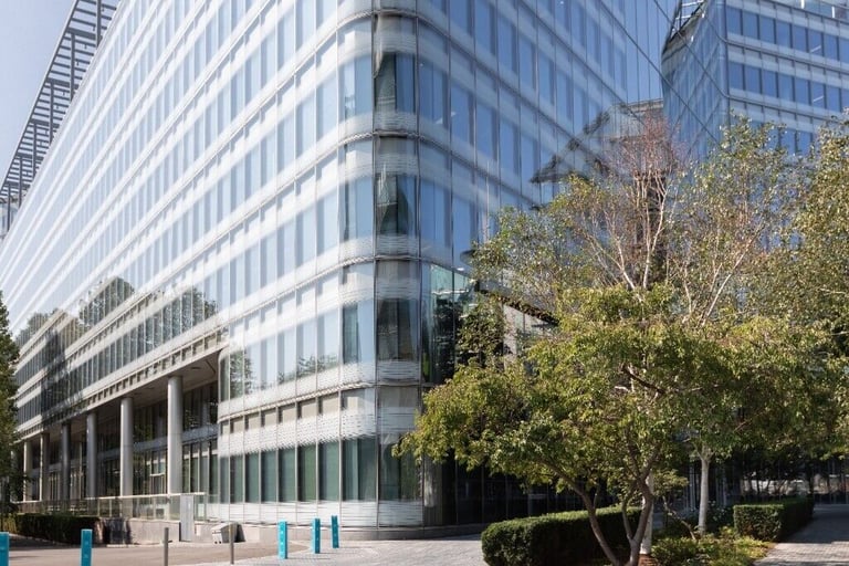 London - SE1 2RE, Serviced office to rent for 4 desk at 3 More London Riverside